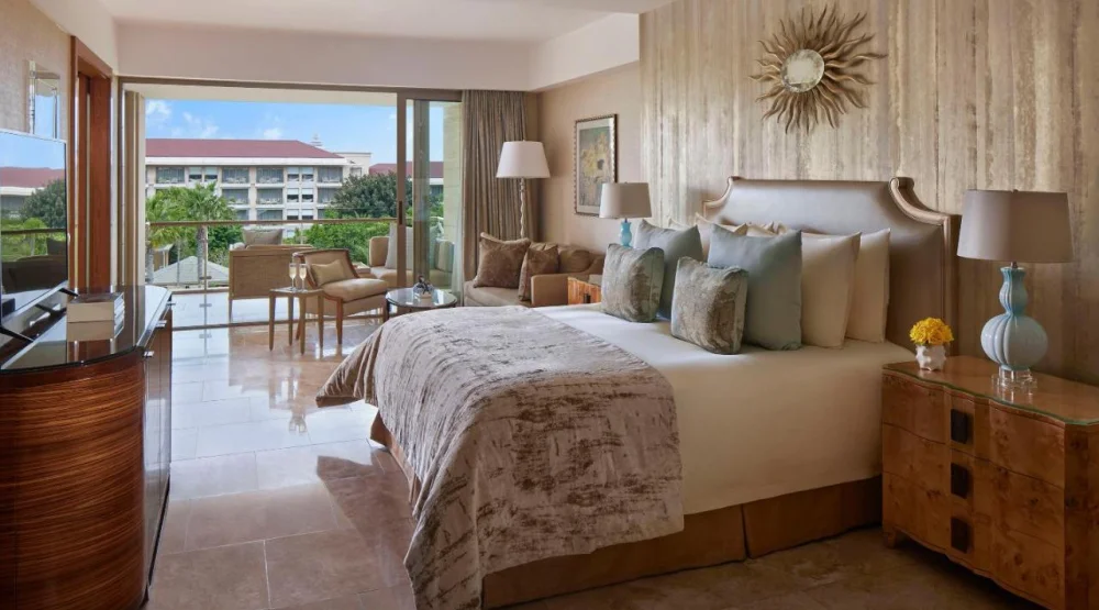 Royal Ocean Court Suite at Mulia Resort Bali