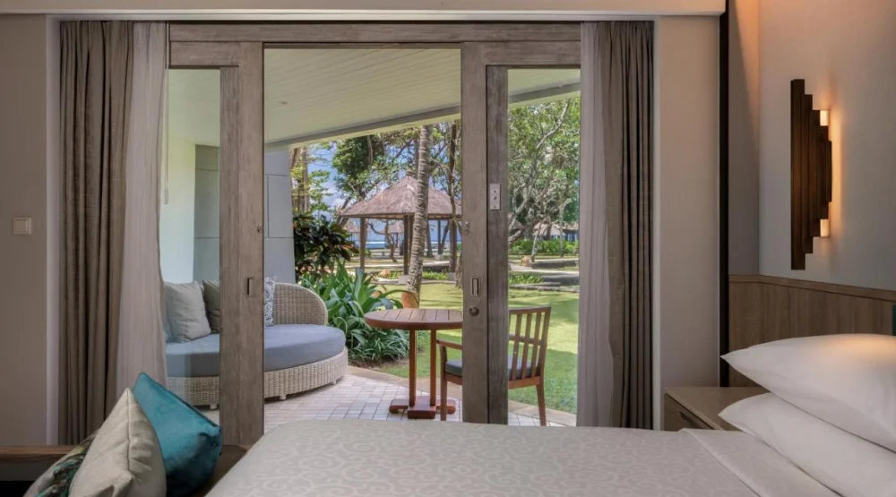 Deluxe King Room with Garden View at Conrad Bali