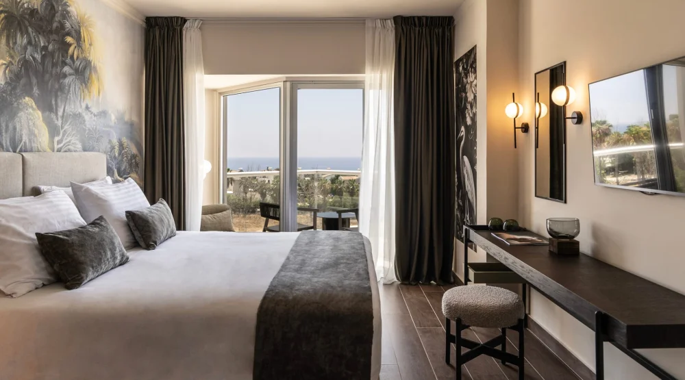 Executive Suite Sea View at Cali Resort & Spa