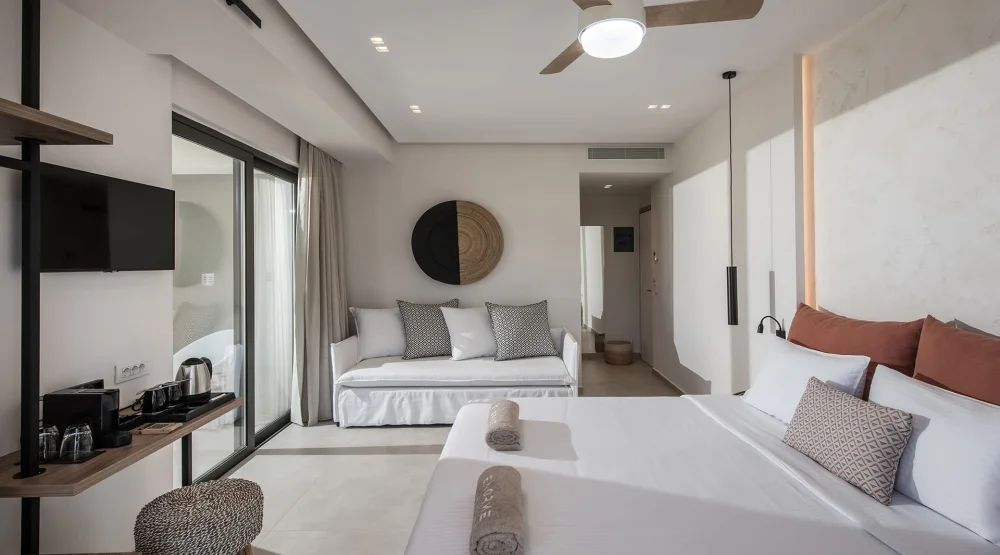 Junior Suite Sea View at Enorme Teatro Beach Resort