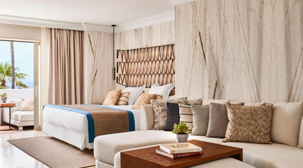 Superior Suite with Sea View at Puente Romano