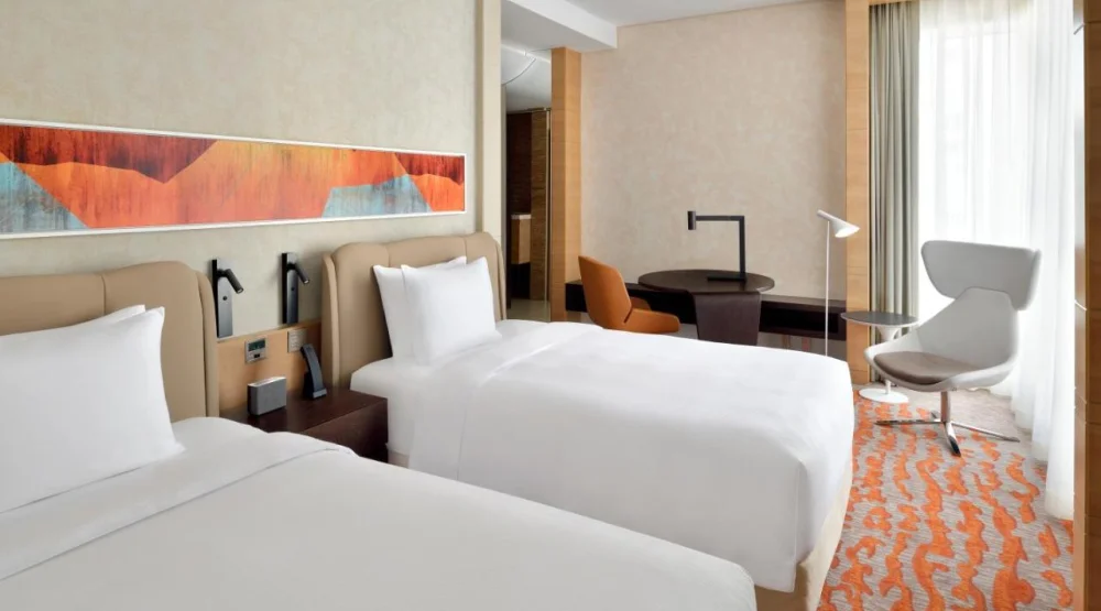 Standard Twin Room at Crowne Plaza Dubai Marina