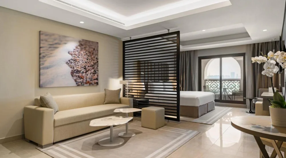 Deluxe Palm Beach Studio with Skyline View at Wyndham Residences The Palm