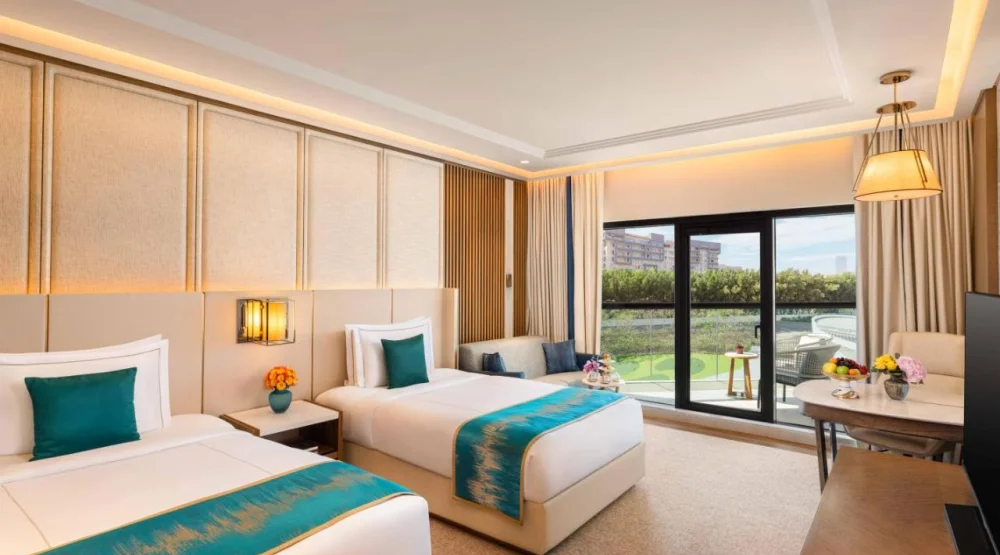 Luxury Room Twin Bed at Taj Exotica Resort & Spa The Palm Dubai
