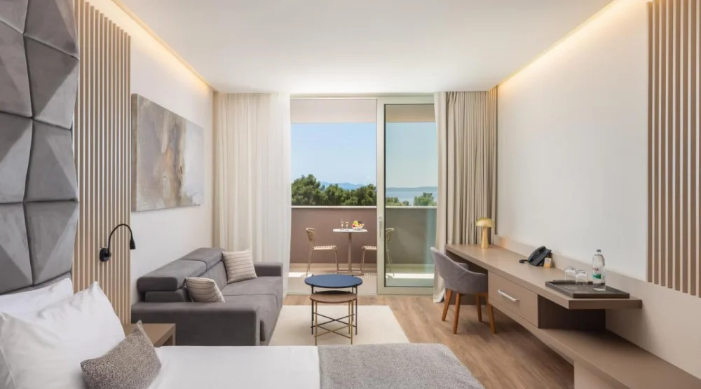 Deluxe Room with Balcony and Partial Sea View at Aminess Khalani Hotel