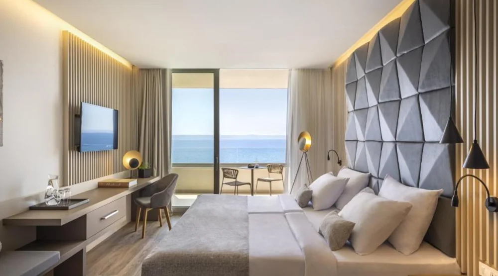 Luxury Room with Sea View and Balcony at Aminess Khalani Hotel