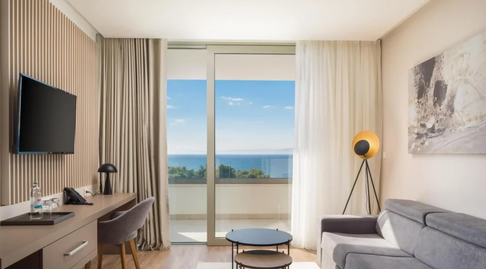 Deluxe Suite with Sea View at Aminess Khalani Hotel