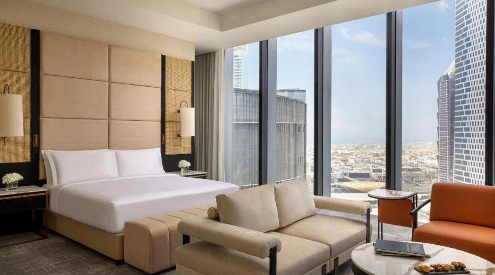 Anantara Royal Suite with Pool at The Anantara Downtown Dubai