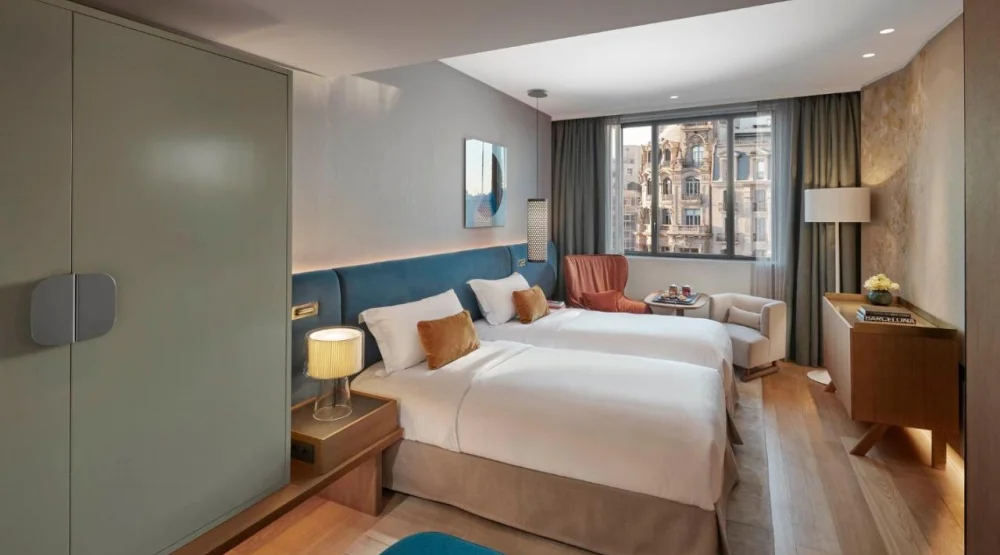 Deluxe Boulevard Twin Room at Mandarin Oriental Barcelona