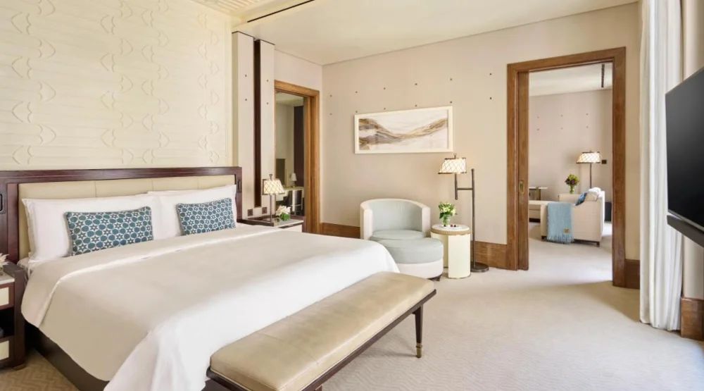 Deluxe Suite at Mandarin Oriental Doha