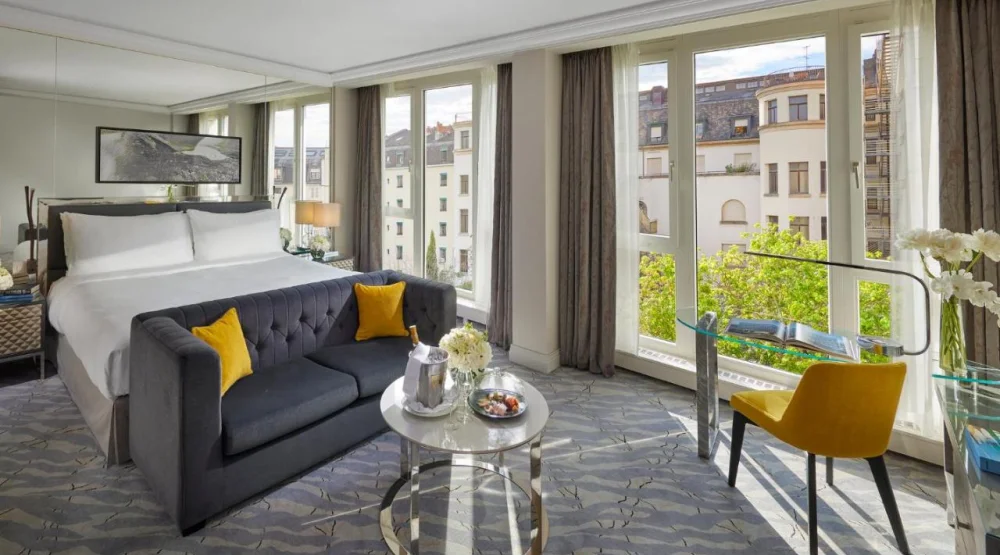 Deluxe King Room at Mandarin Oriental Geneva