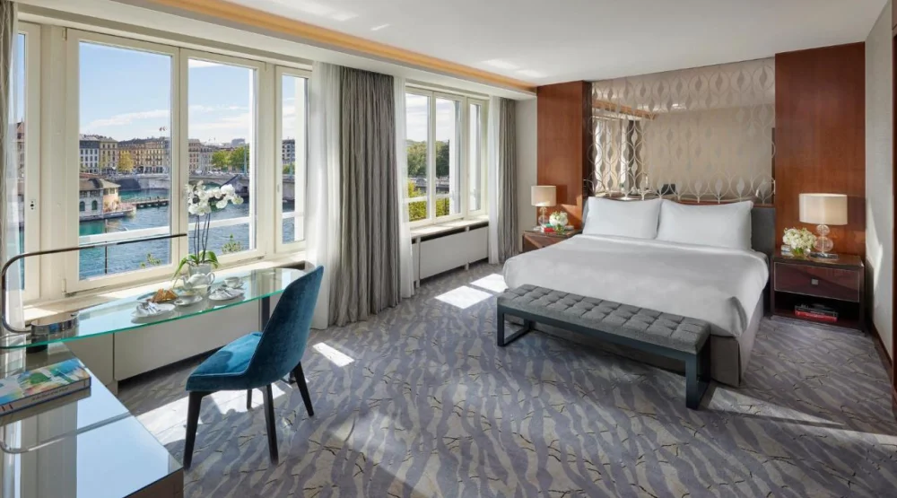 River View Corner Suite King at Mandarin Oriental Geneva