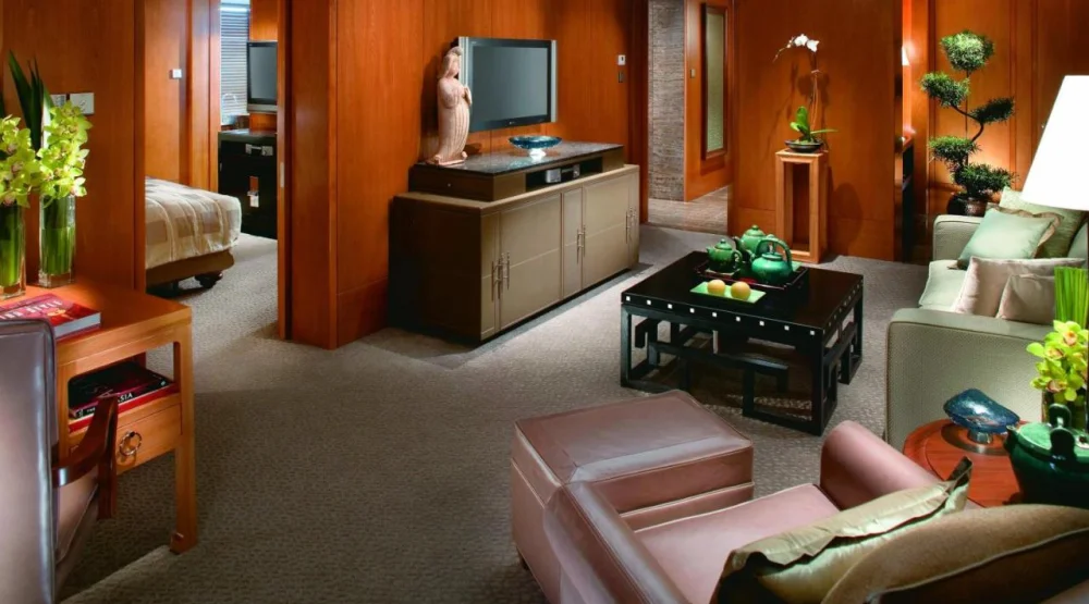 City View King Suite at Mandarin Oriental Hong Kong