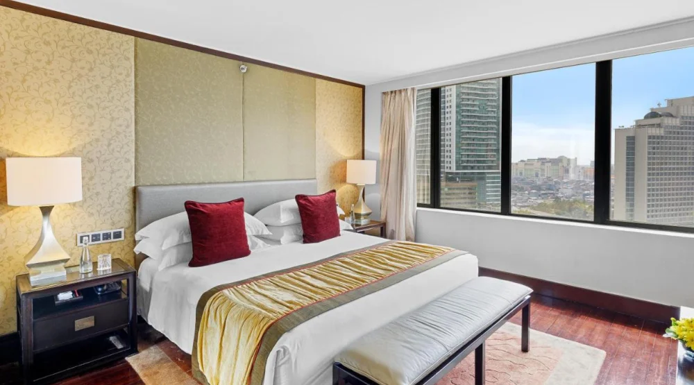 Oriental Suite King at Mandarin Oriental Jakarta