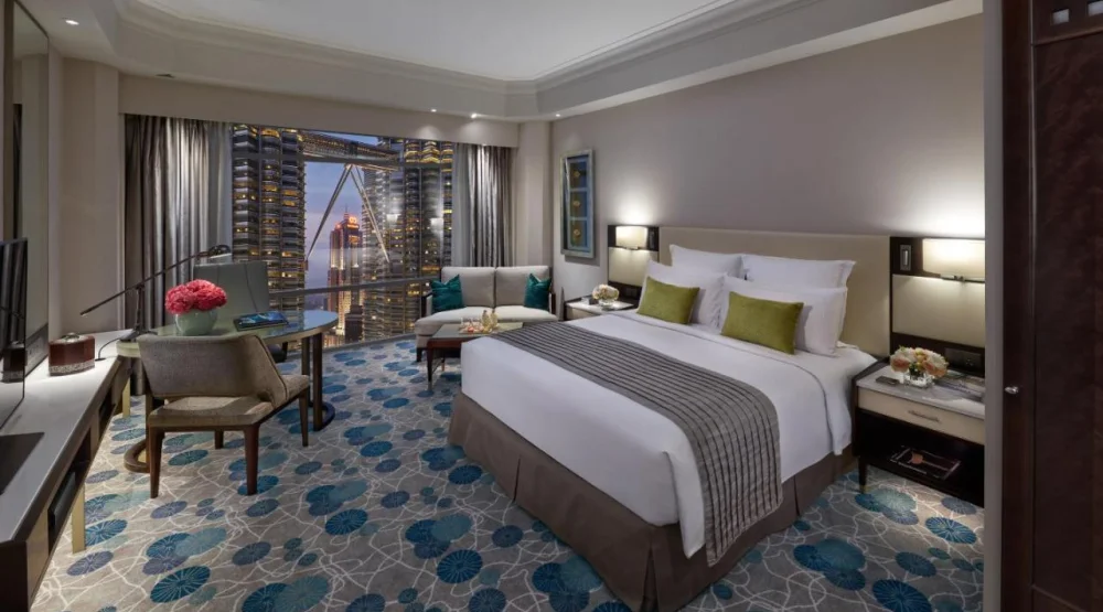 Club King Room with Twin Towers View at Mandarin Oriental Kuala Lumpur