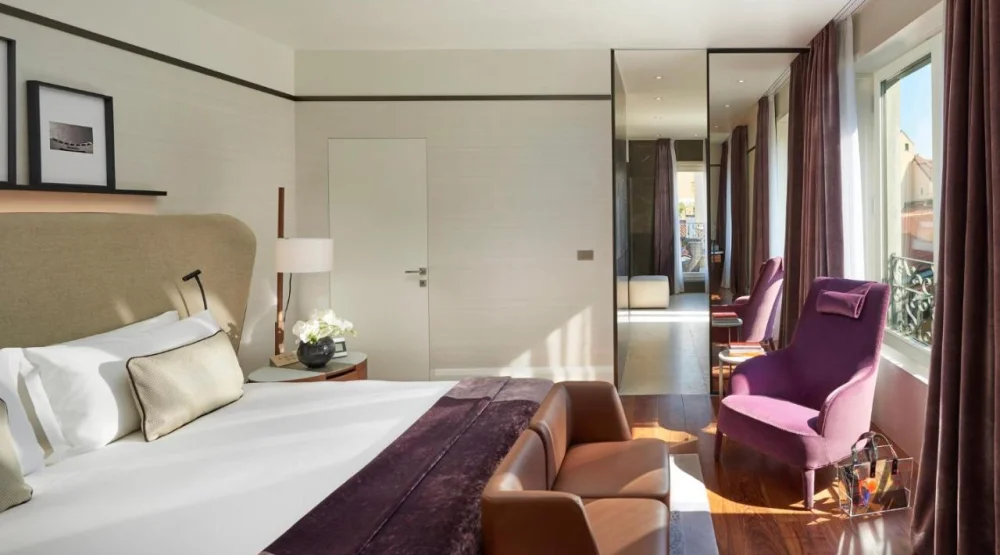 Junior Suite with Terrace at Mandarin Oriental Milan