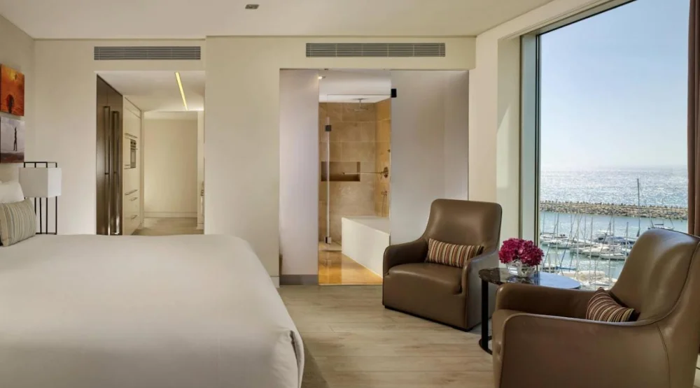 Studio Room, Sea View, One Queen, Balcony at The Ritz-Carlton Herzliya