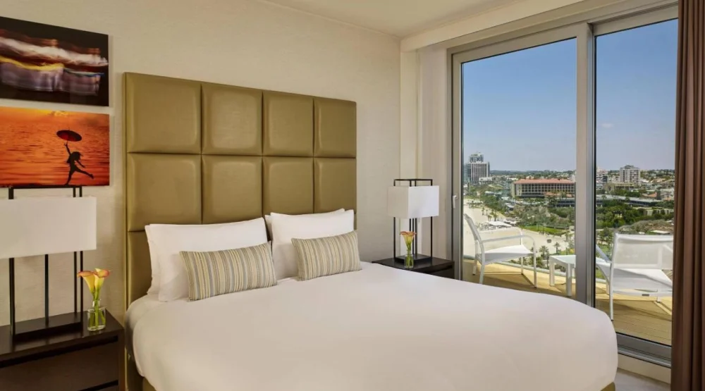 Executive Suite, Sea View,  One Queen, Balcony at The Ritz-Carlton Herzliya