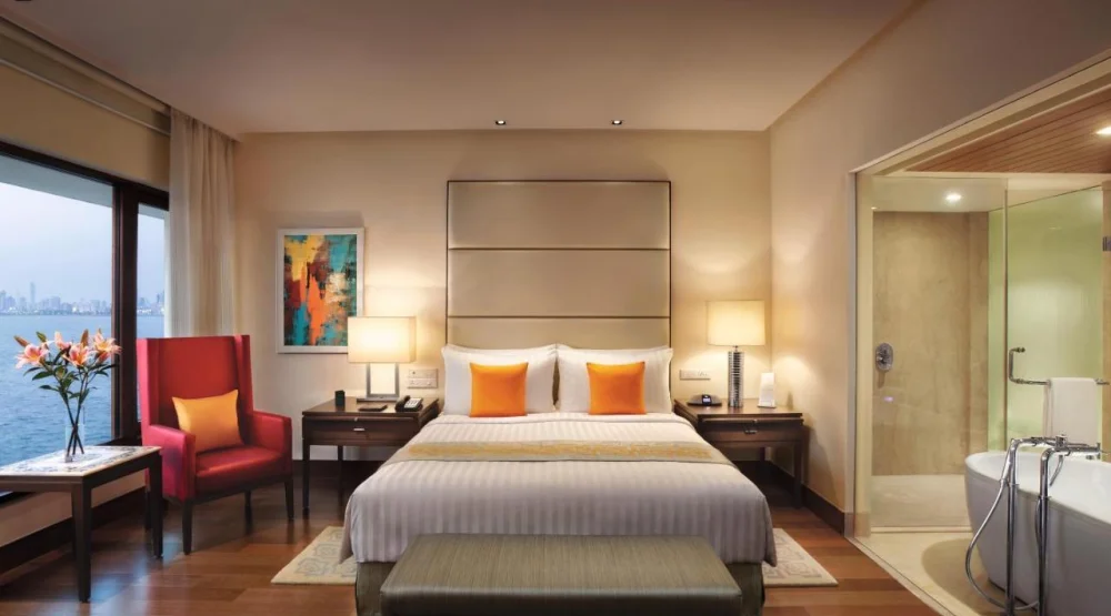 Bay View Suite at The Oberoi Mumbai