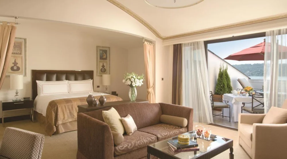Palace Roof Suite King Bed at Four Seasons At The Bosphorus