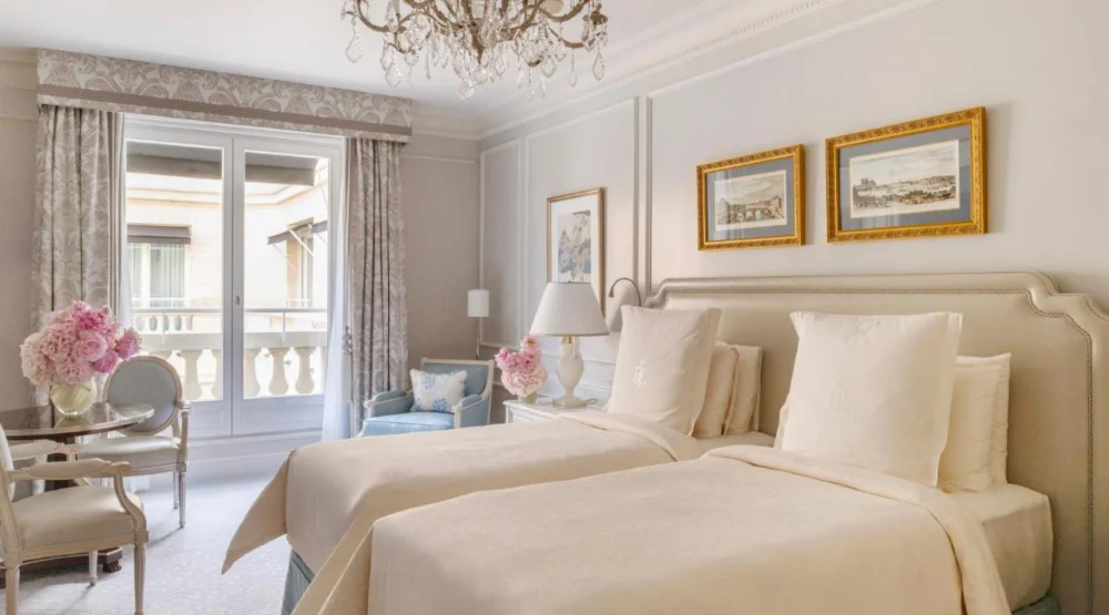 Superior Twin Room at Four Seasons George V Hotel