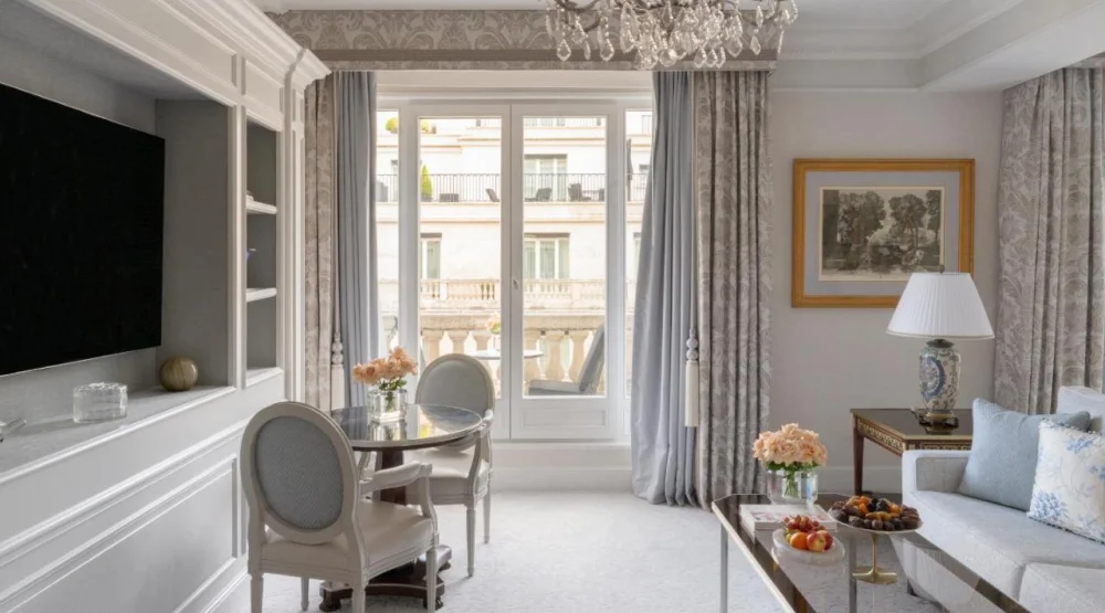 Premier King Room at Four Seasons George V Hotel