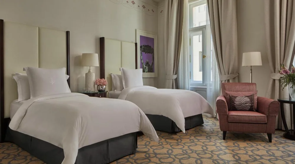 Gresham Room with Two Twin Beds at Four Seasons Gresham Palace