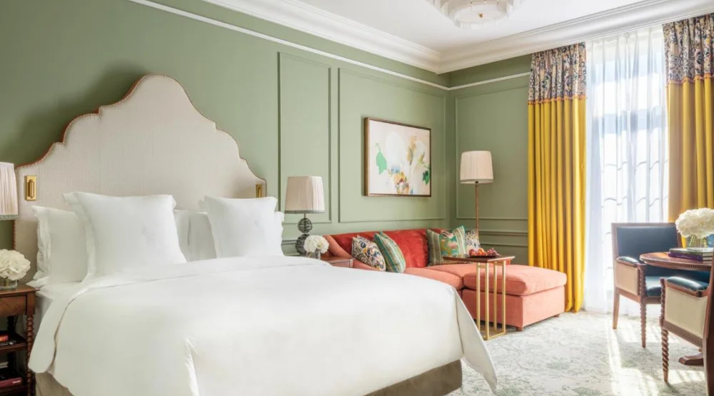 Mews Room with One King Bed at Four Seasons Hampshire