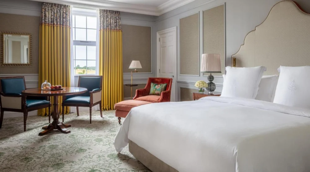 Heritage Room with One King Bed at Four Seasons Hampshire