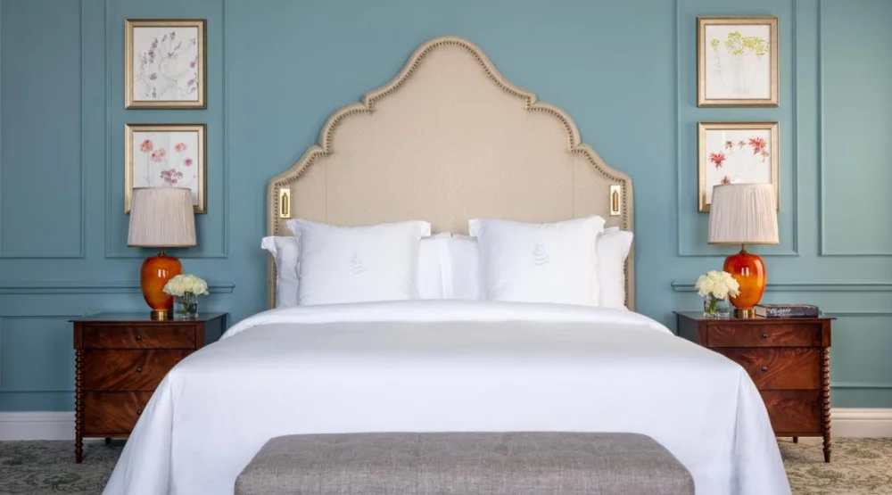 Grand Manor Room with One King Bed at Four Seasons Hampshire