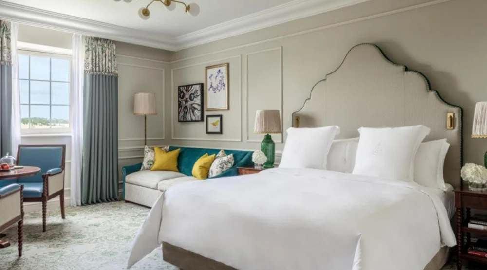 Heritage Deluxe Room King at Four Seasons Hampshire