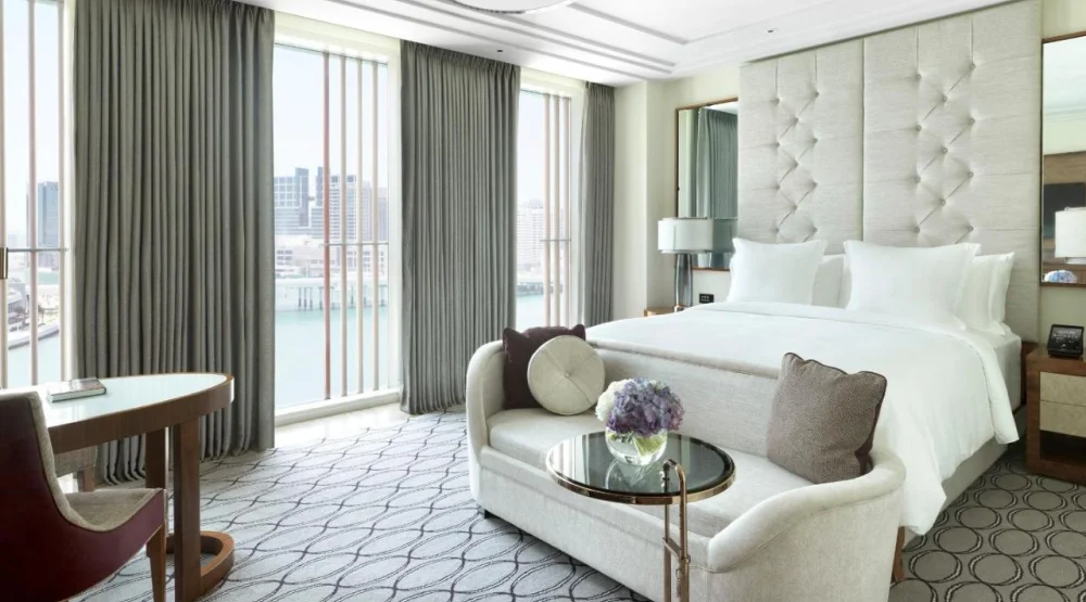 Deluxe Waterfront King Room at Four Seasons Hotel Abu Dhabi At Al Maryah Island