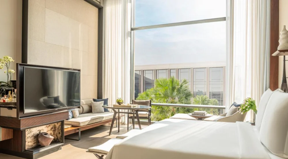 Deluxe Palm Court Twin Room at Four Seasons Hotel Bangkok At Chao Phraya River