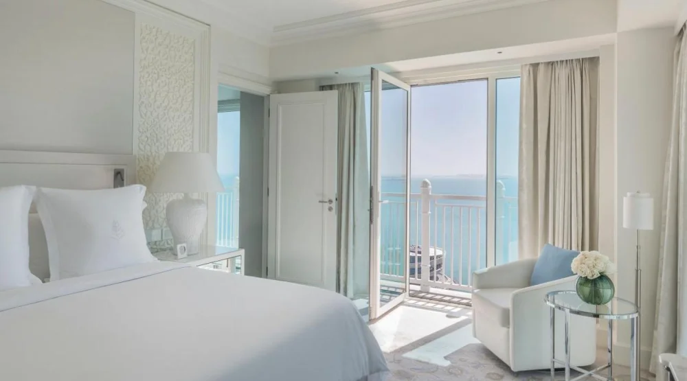 Executive King Suite with Sea View at Four Seasons Hotel Doha