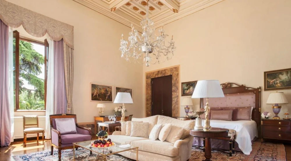 Gallery Suite at Four Seasons Hotel Firenze