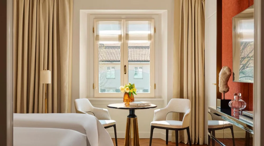 Deluxe Twin Room at Four Seasons Hotel Milano