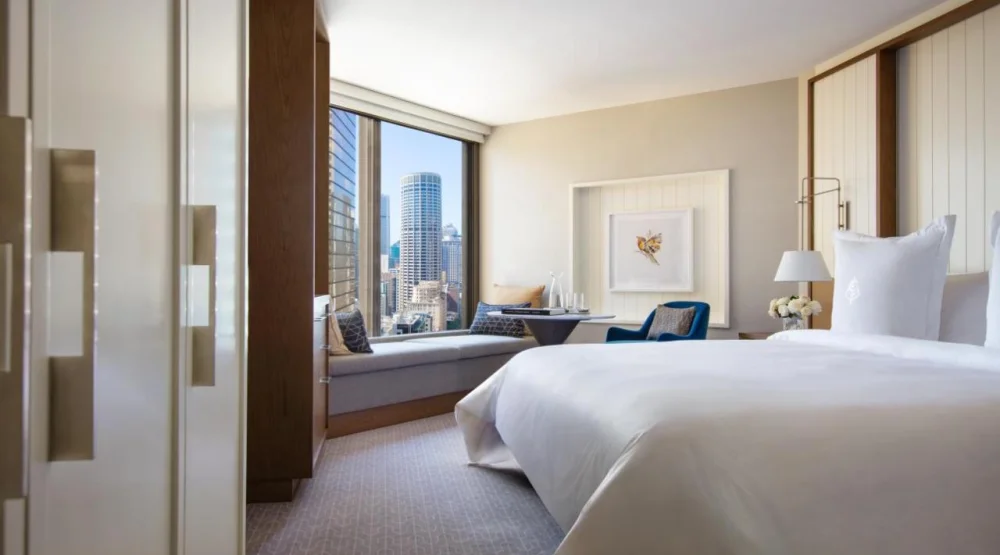 Deluxe City King Room at Four Seasons Hotel Sydney