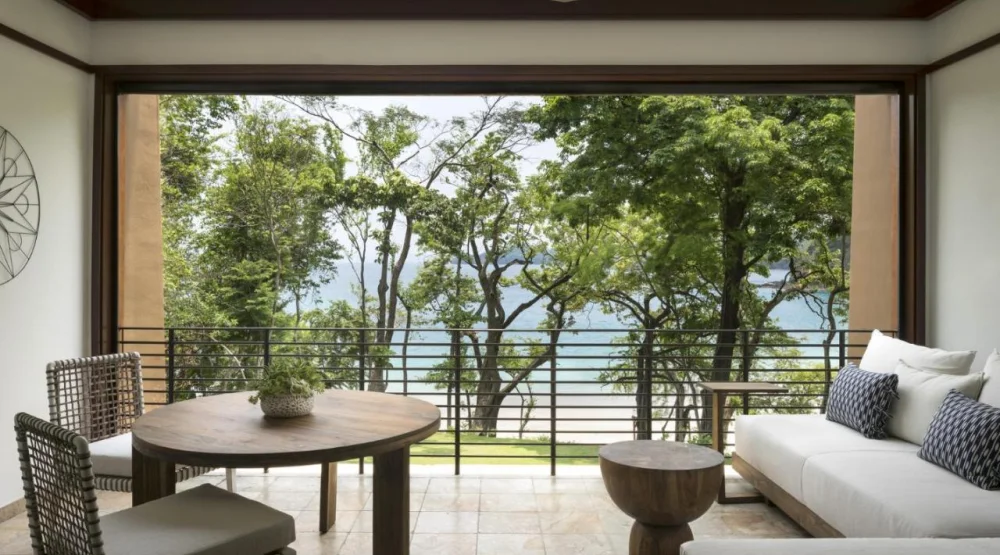 Briza Room Double at Four Seasons Peninsula Papagayo