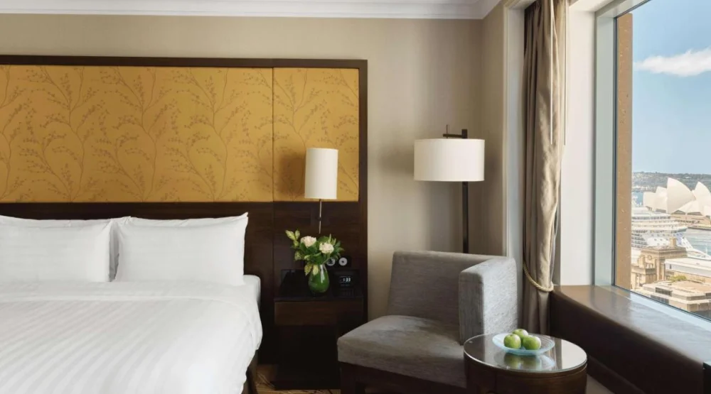 Deluxe Opera House City King at Shangri-La Hotel Sydney