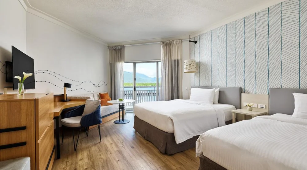 Executive Marina Twin Room at Shangri-La Marina Cairns