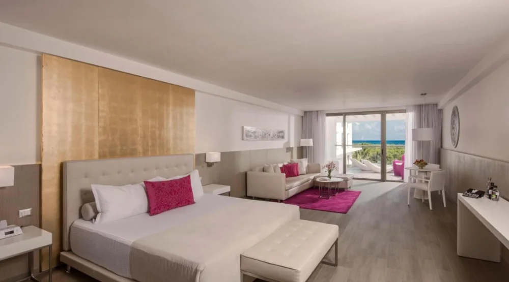 Deluxe Suite Platinum at Platinum Yucatan Princess