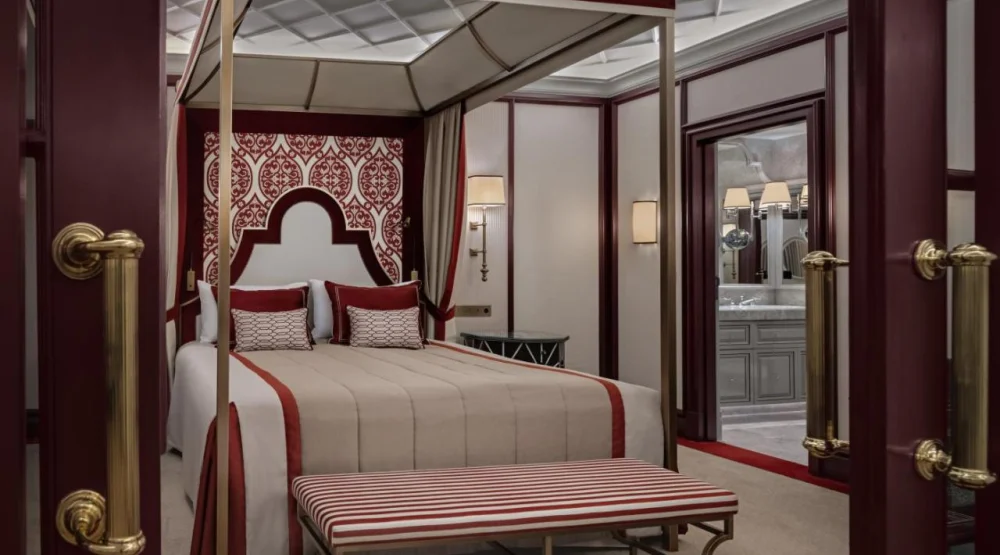 Bosphorus Executive Suite at Ciragan Palace Kempinski Hotel
