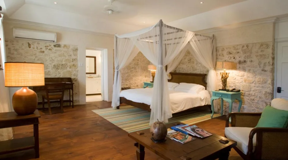 One Bedroom Suite at The Atlantis Historic Inn