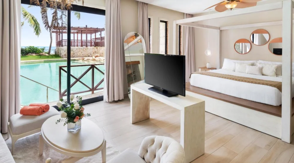 Castle Swim Out, Junior Suite, One King, Pool View at Sanctuary Cap Cana