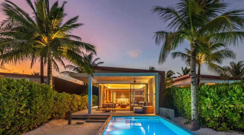 Sunset Beach Villa with Private Pool at Kuda Villingili