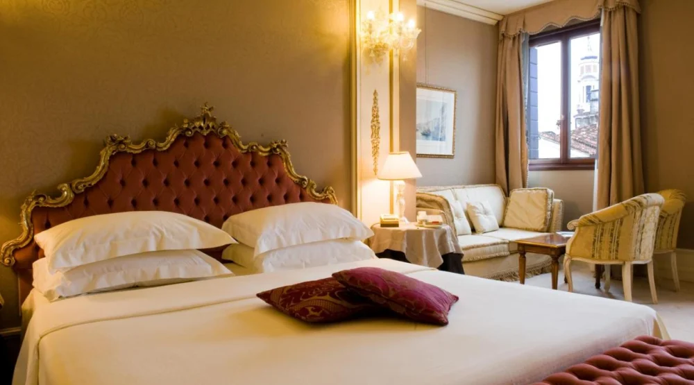 Family Triple Room at Ca Sagredo Hotel