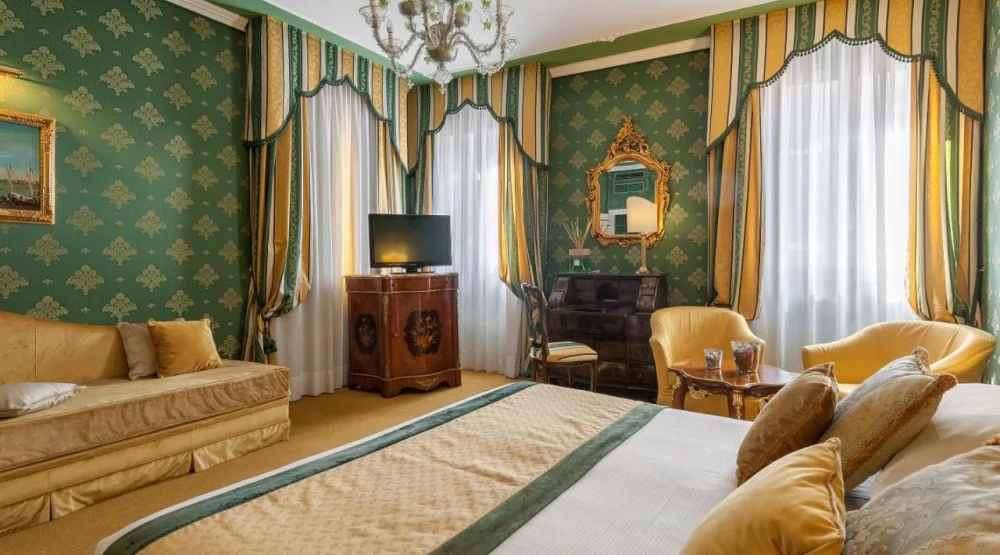 Triple Room at Ca Dei Conti Hotel