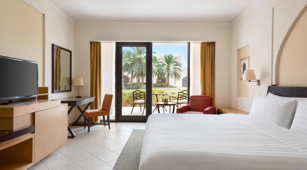 King Guest Room at Shangri-La Barr Al Jissah Resort & Spa