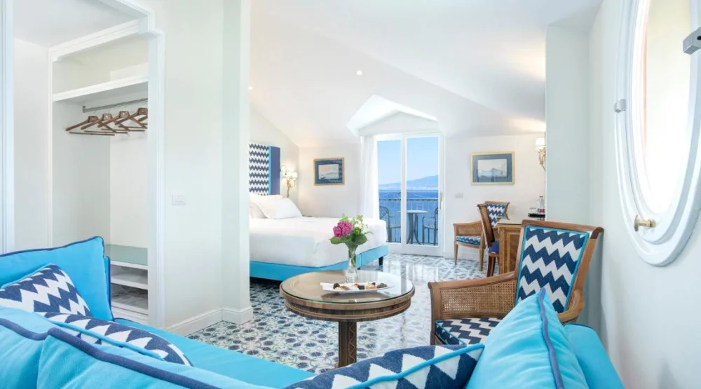 Deluxe Junior Suite at Grand Ambasciatori Hotel