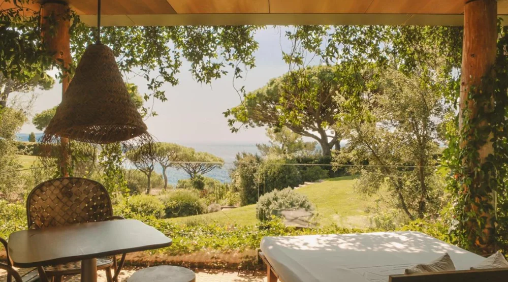 Deluxe Room with Sea View at Hotel Lily of the Valley